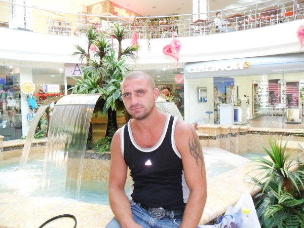 Александр Фролов