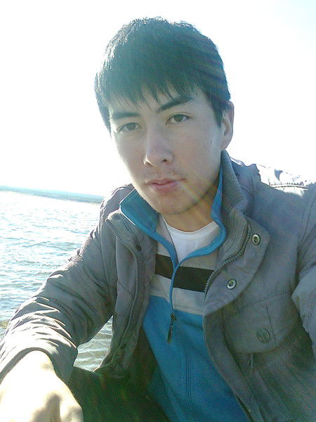 Алмас Бакенов