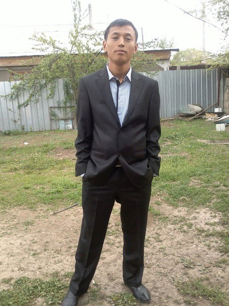 Айбек Абдешев