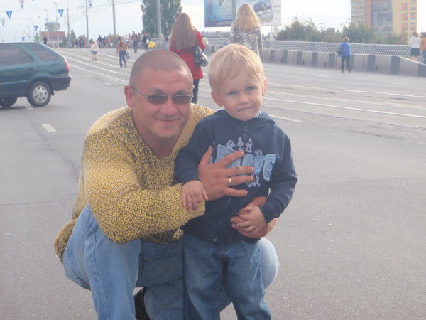 Дмитрий Мельников