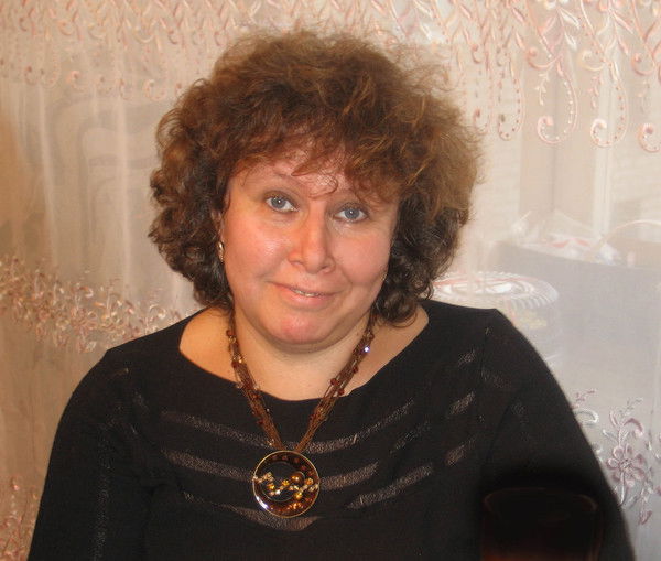 Елена Костенкова