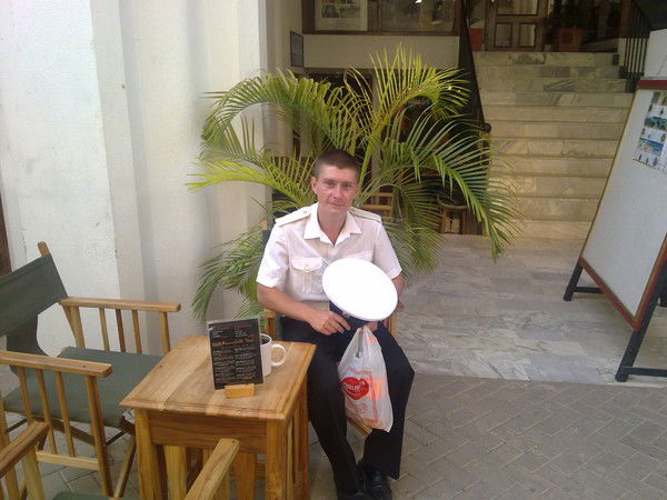 Валентин Петряков