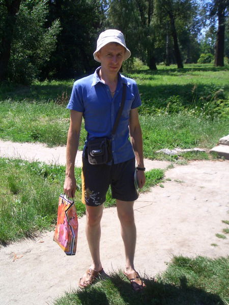 Александр Перов