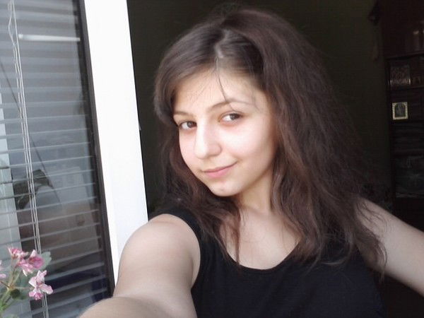 Арнелла Локидова