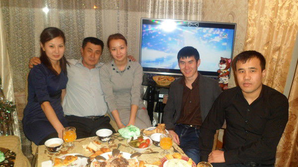 Айнура ************