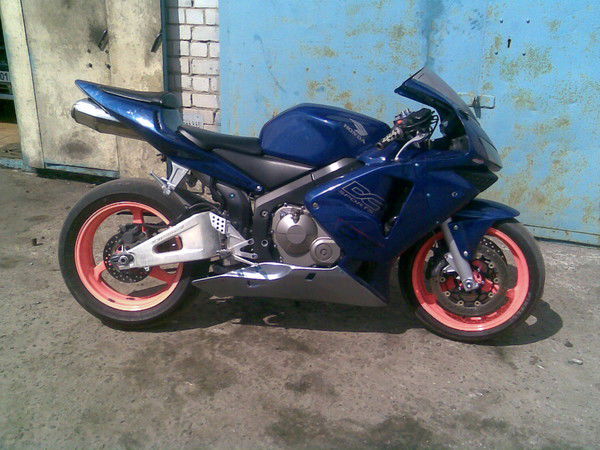 Неизвестно Неизвестно