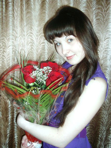 Оля Захарова