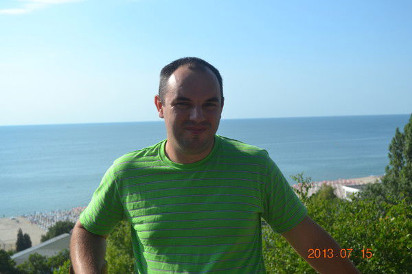 Юрий Волков