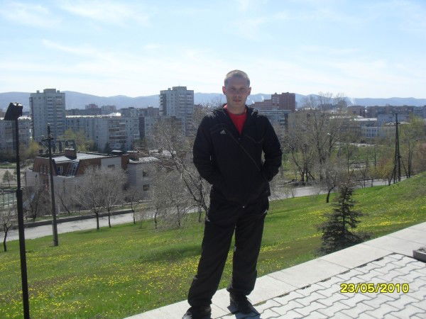 Сергей Непомнящих