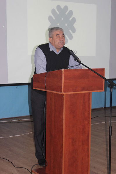 Олег Хусаинов