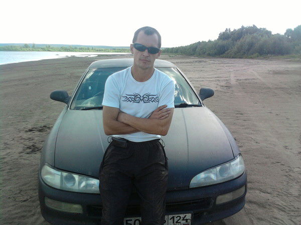 Александр Макаров