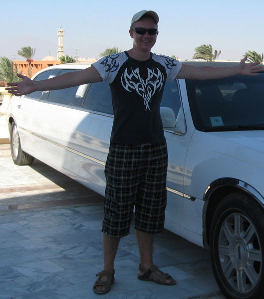 Дмитрий Николаев