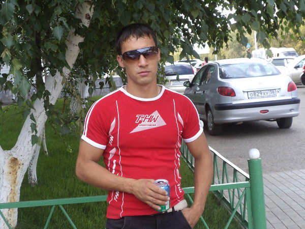 Максим Иванов