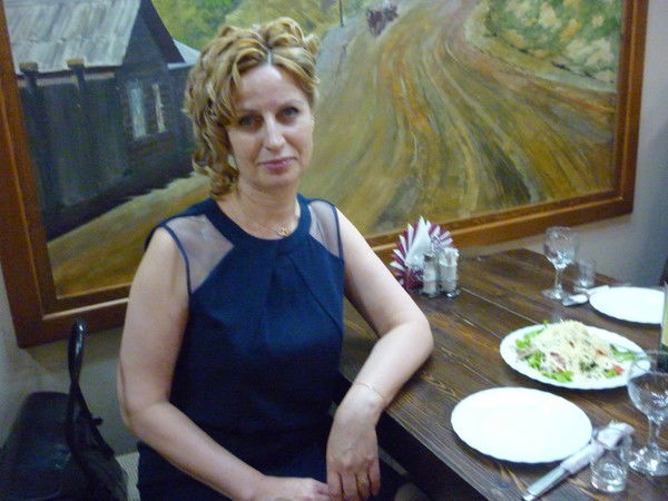 Людмила Устинова