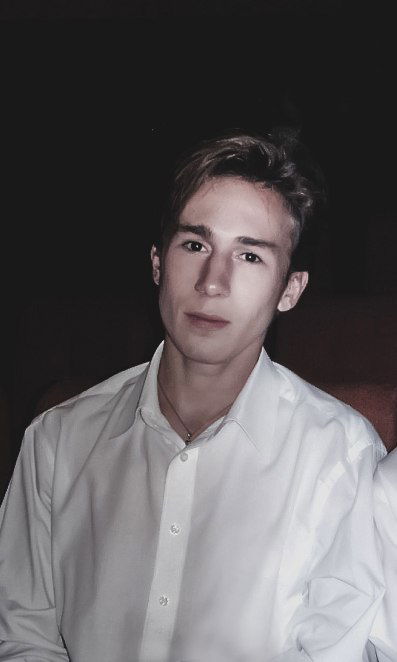 Андрей Петров