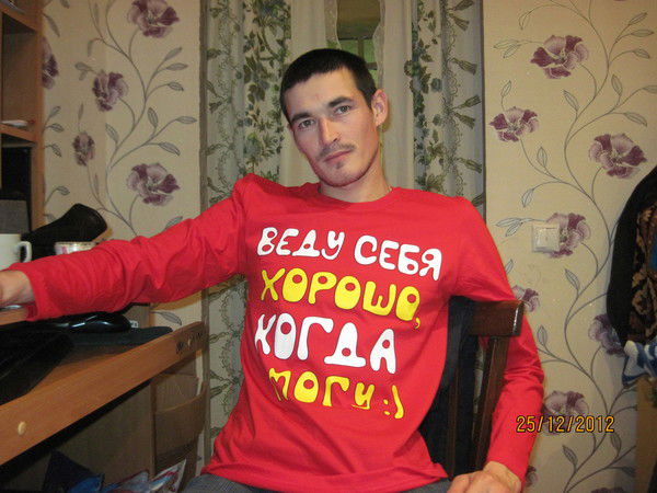 Василий Степанов