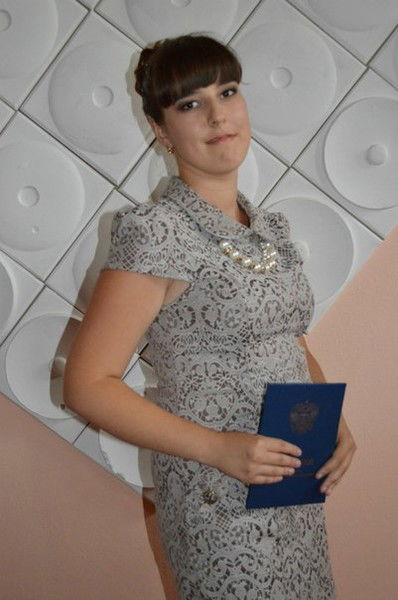 Лена Белова