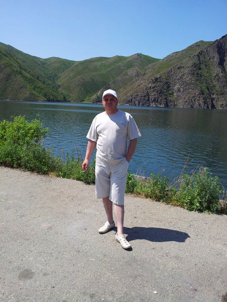 Николай Горбатов