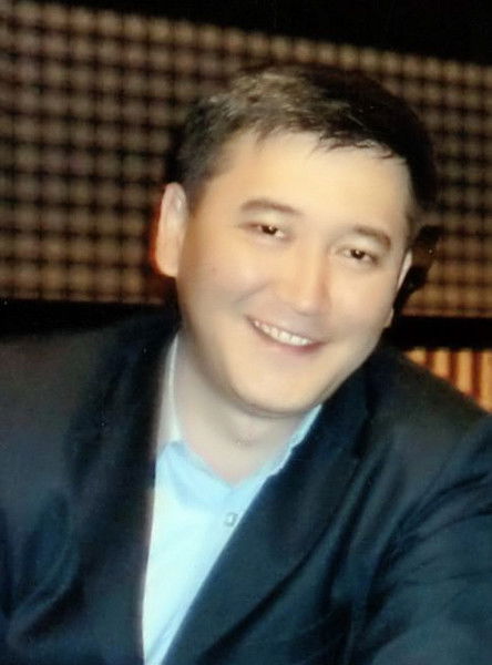 Женис Шуленов