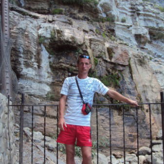 Дмитрий Олитто