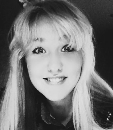 Оленька Путинцева