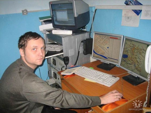 Виталий Велихер