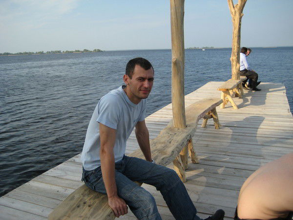 Леонид Дерий