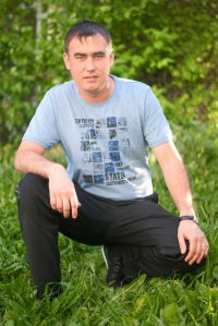 Олег Петров