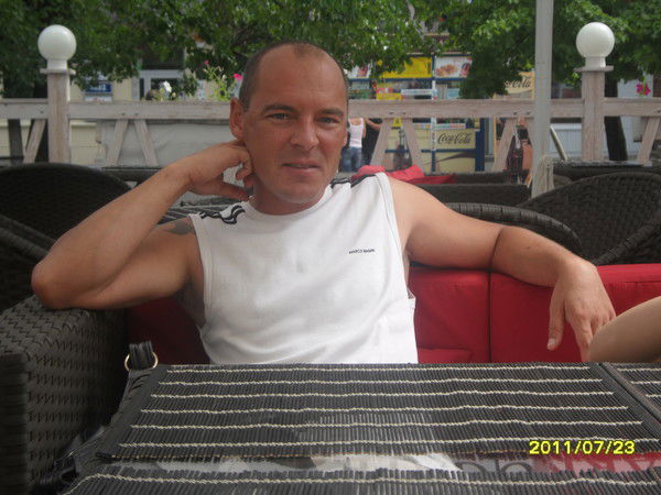 Александр Ларкин