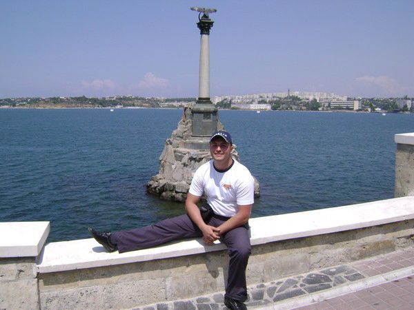 Артем Потапов