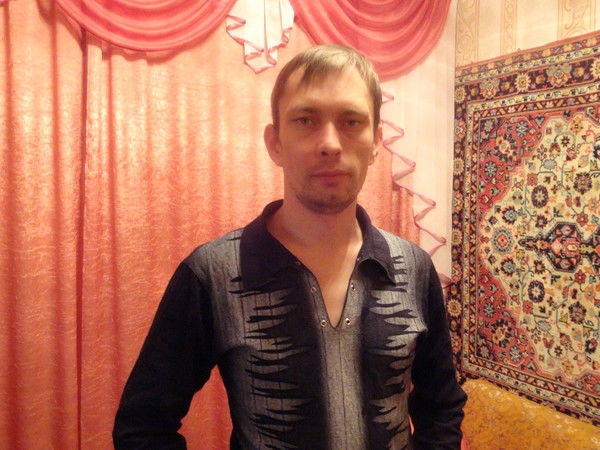 Владимир Безматерных