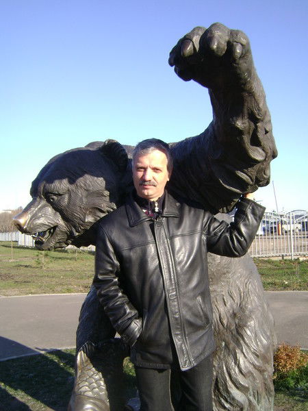 Александр Калиночев