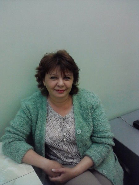 Лена Петрова