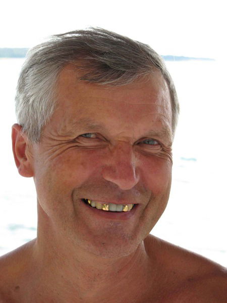 Александр Фирсов