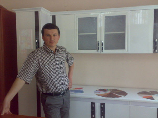 Умар Хайдаров