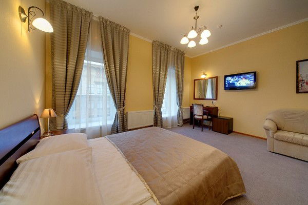 Отели Соната