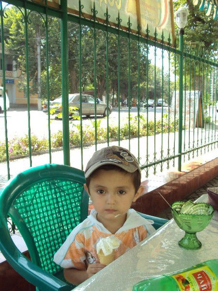 Наим Неъматов