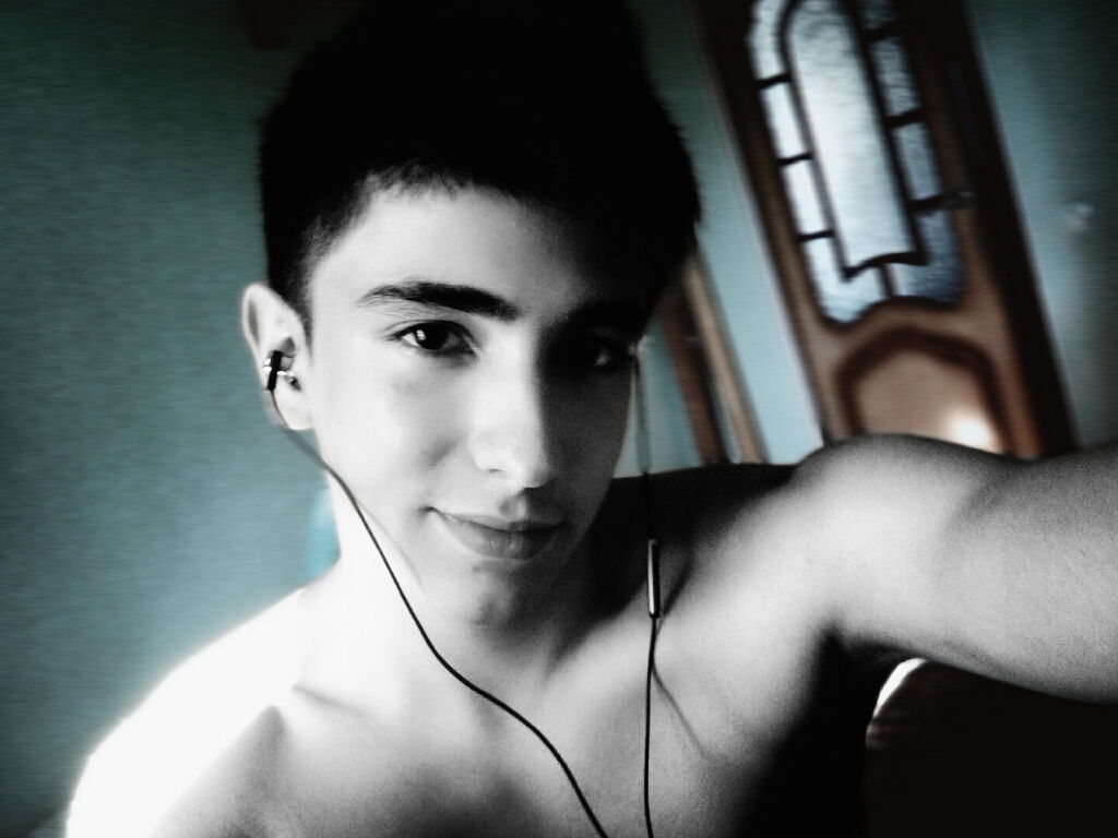 Денис Павлов