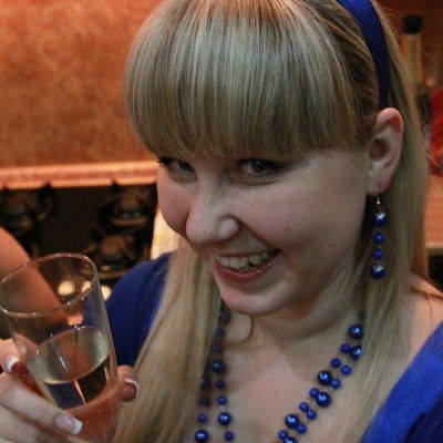 Оля Маринова