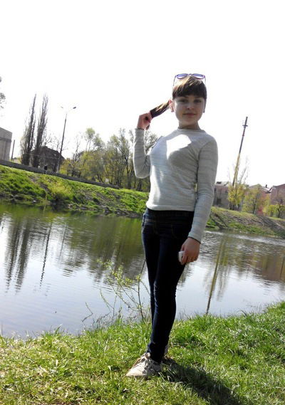 Лера Сотникова