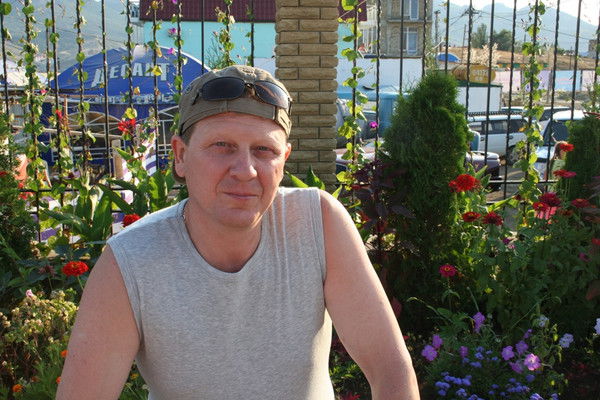 Олег Хребтов