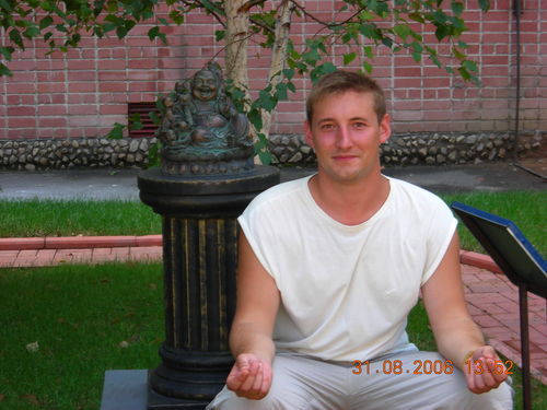 Антон Яковенко