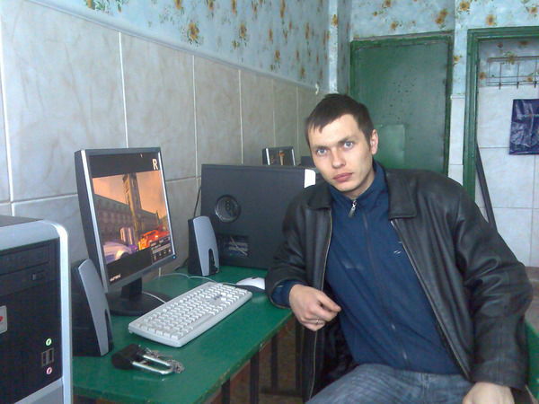 Руслан Воронов