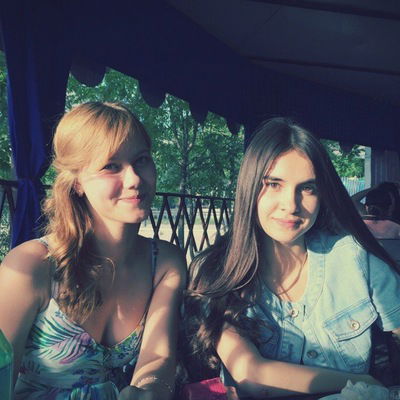 Анна Толстова