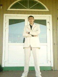 Толя Михайлов