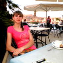 Юля Платова