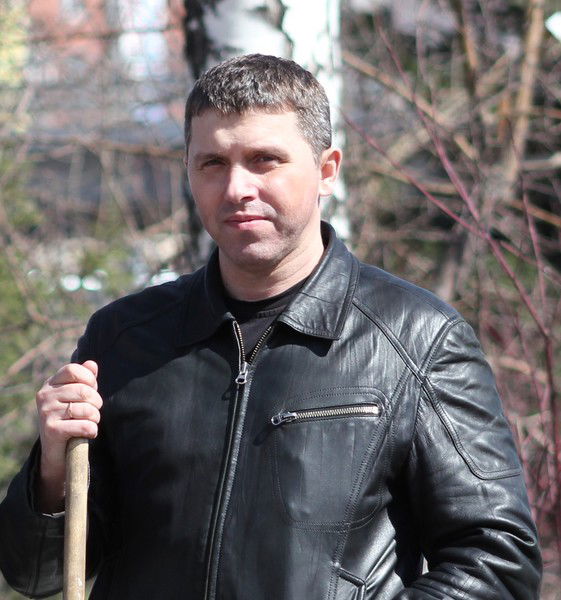 Анатолий Захаров