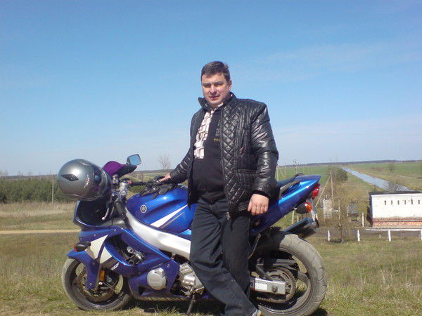 Владимир Околов