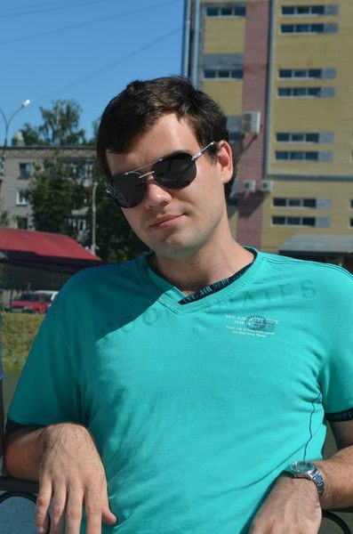 Андрей Максименко