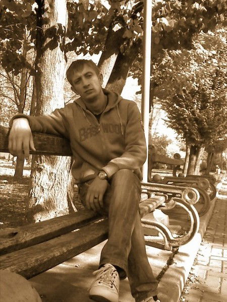 Андрей Каюченко